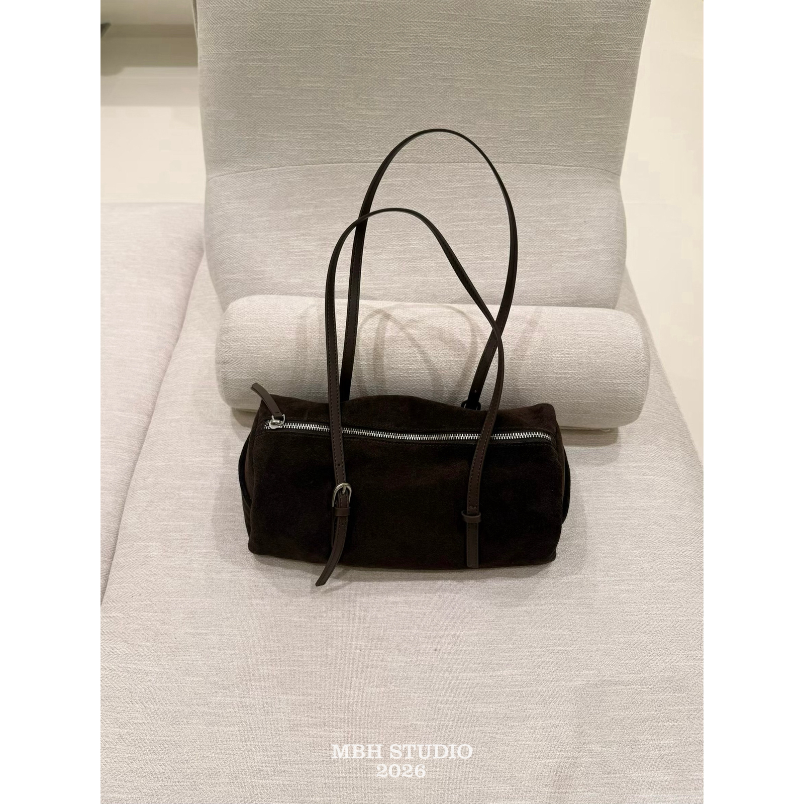MBH 2026 Autumn Matte Leather Cylinder Shoulder Bag - Image 5