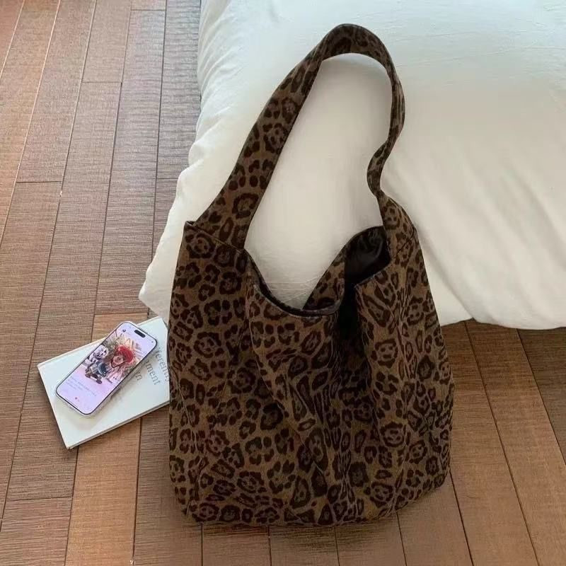 Women's Retro Leopard Print Large Tote Bag 2026 Fall Shoulder Bag - Image 2